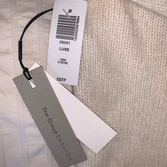 aritzia cashmere hoodie - Picture 5 of 5